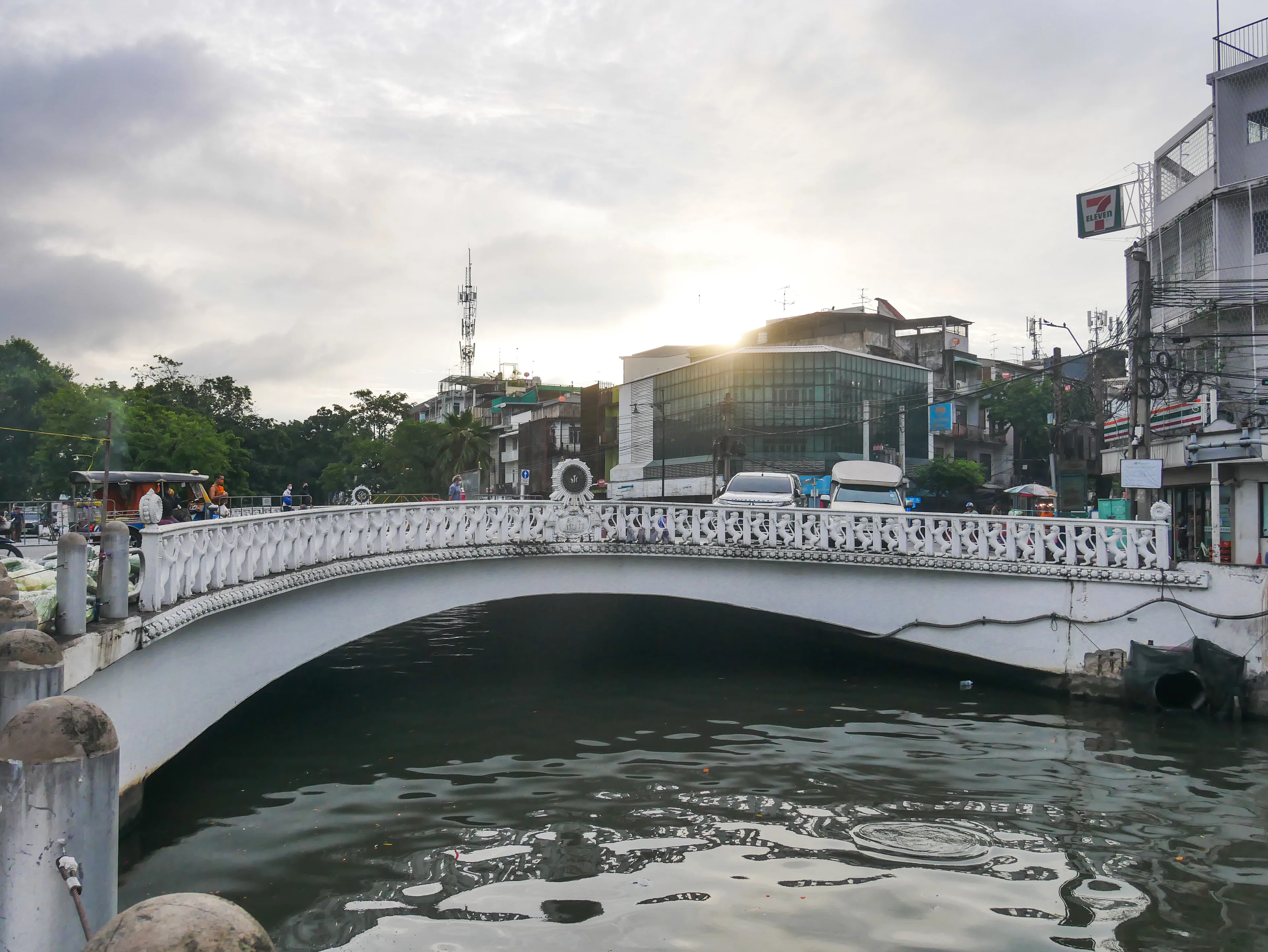 Charoenrat 31 Bridge, the white canal crossing where this walk arrives